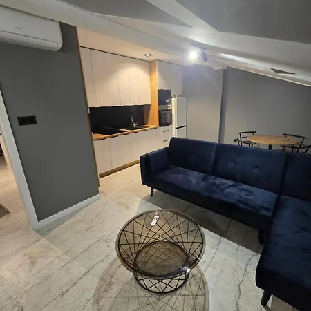 W Centrum Z Jacuzzi, Prywatny Parking, Klimatyzacja 4 Радом